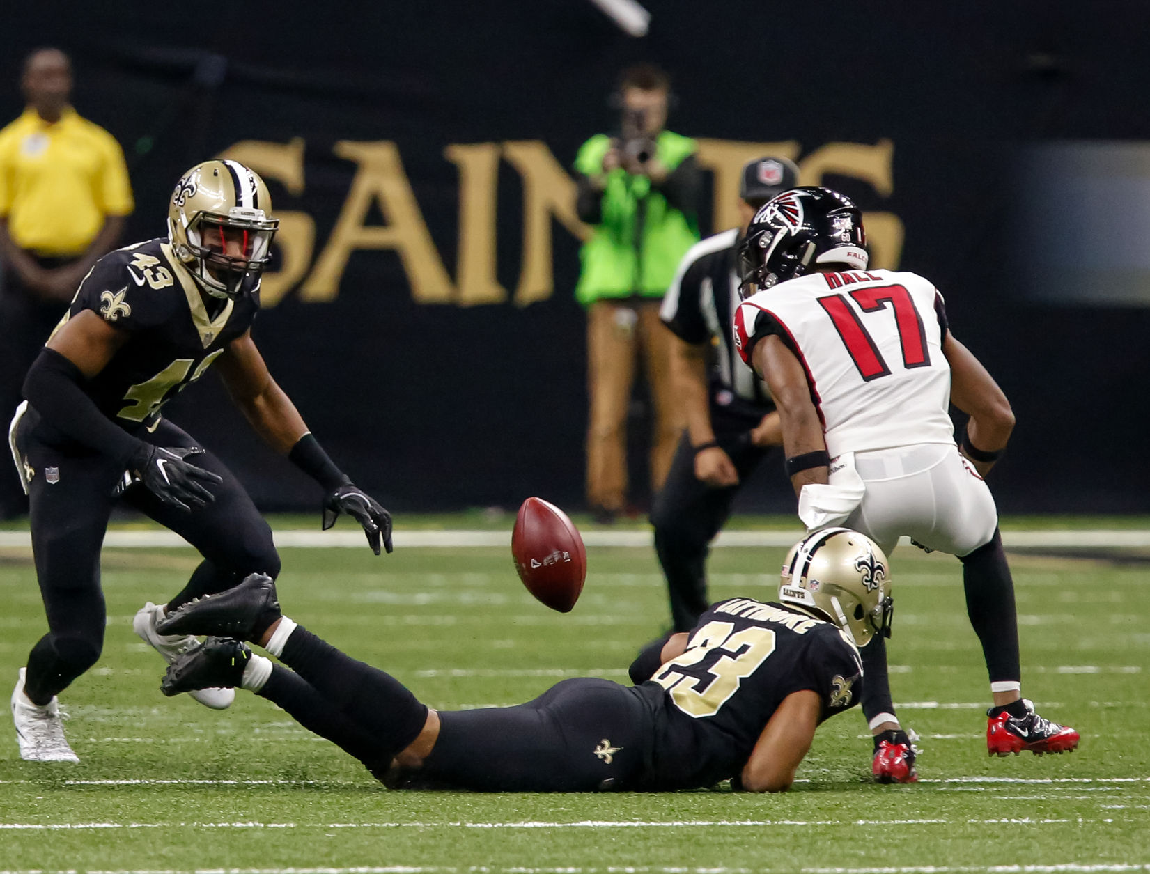 NO.saintsfalcons700.122517.jpg